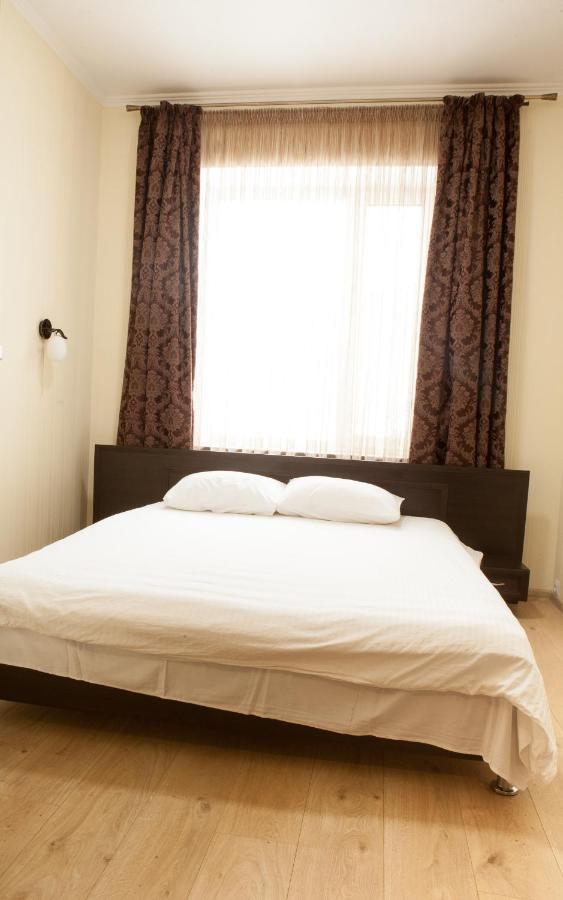 Solar Hotel Kropyvnytskyi Ngoại thất bức ảnh