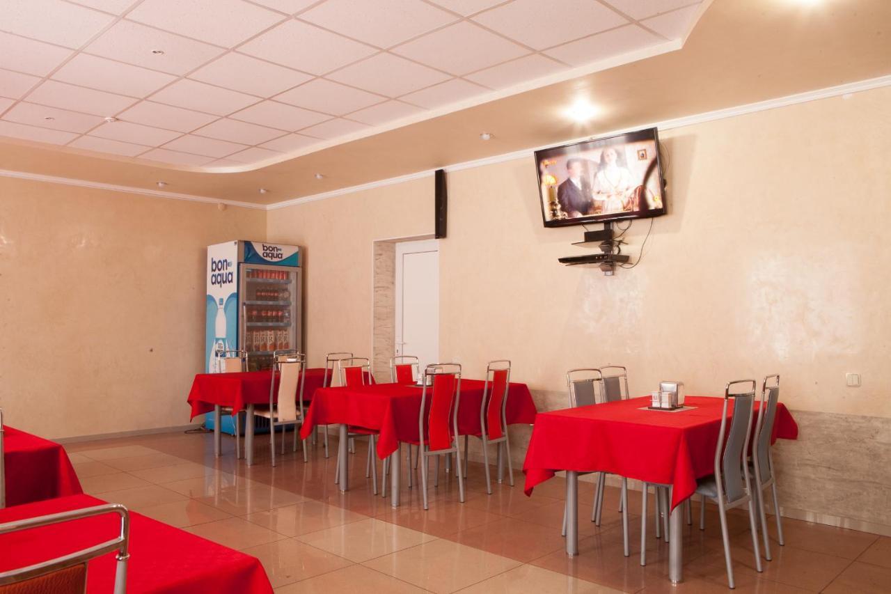Solar Hotel Kropyvnytskyi Ngoại thất bức ảnh