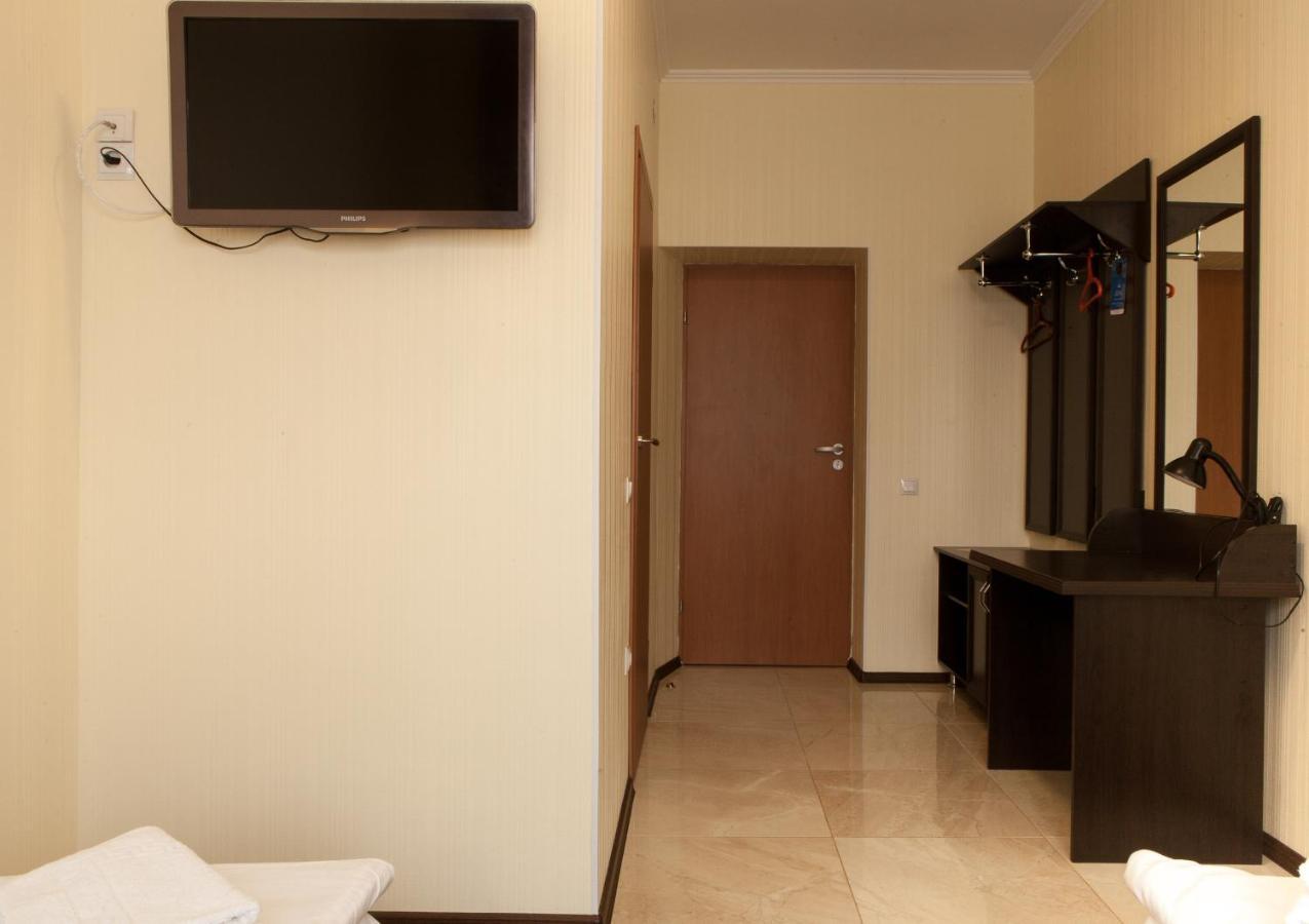 Solar Hotel Kropyvnytskyi Ngoại thất bức ảnh